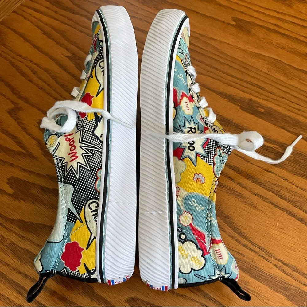 Light Blue Vintage Mutt Sneakers by Sketchers, Women’s Sz 7W